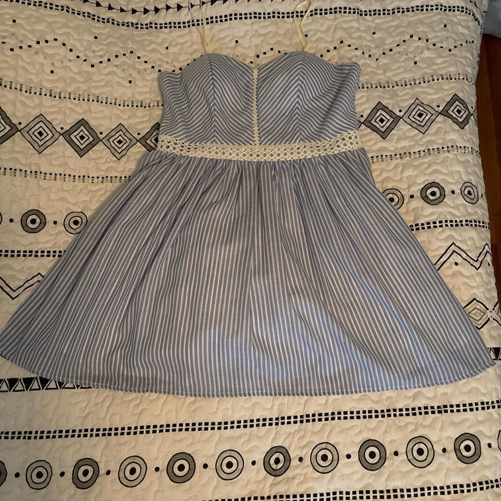 City Studio Blue and white chevron patterned size 13 dress